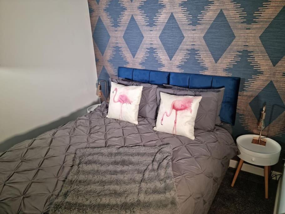 Flamingos Nest Oxford Countryside Apartment Oxford - Bicester Village - Blenheim Palace - Wifi- Free Parking ภายนอก รูปภาพ